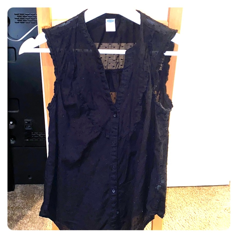 Black, sleeveless, button down